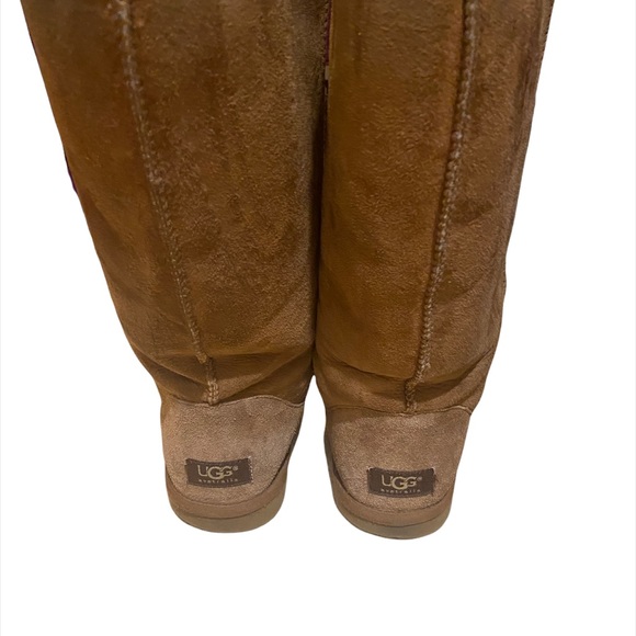 UGG CLASSIC TALL BOOTS - Picture 7 of 7